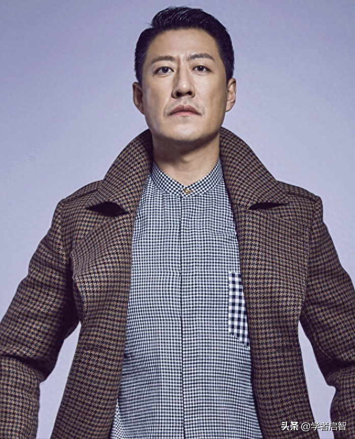 演员于震:二婚娶小13岁娇妻,连生三胎,如今一家五口其乐融融