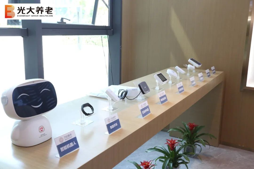 万悦国际康养城体验中心盛大开馆，打造智慧康养新标杆