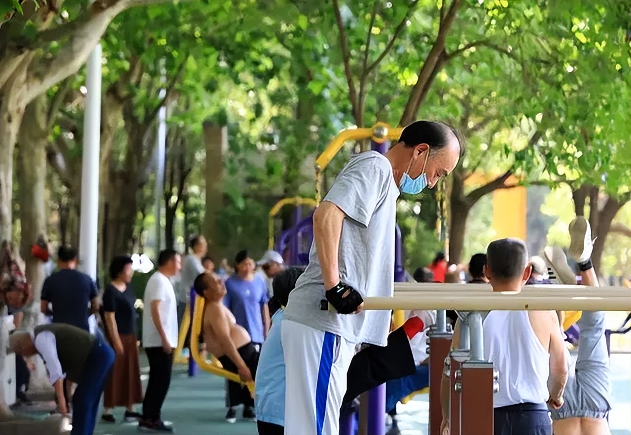 水果是飯前吃還是飯後吃？ 寒性水果加熱後能吃嗎？ 聽聽醫生怎麼說