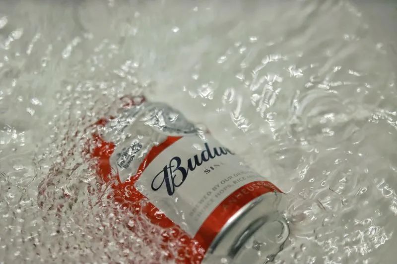 百威亚太2021业绩说明，中国啤酒高端化的最大赢家“就是它”