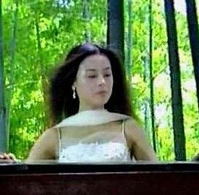 女模特4年