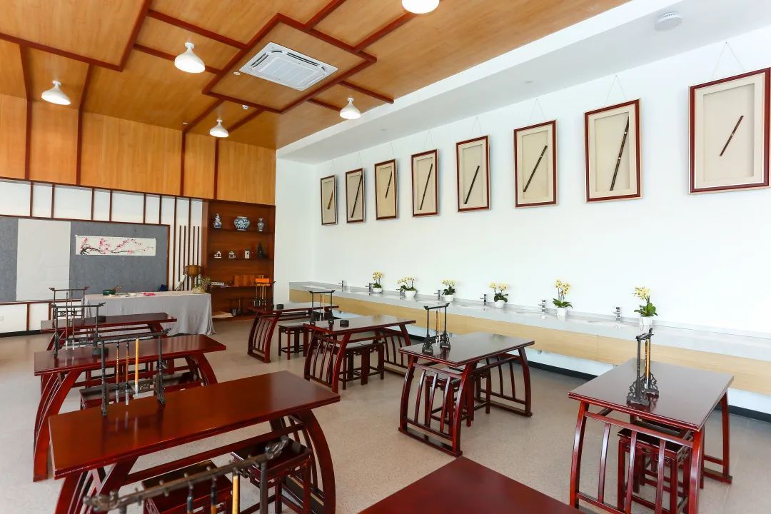 爱莎文华A Level (含国际艺术班) 招生简章