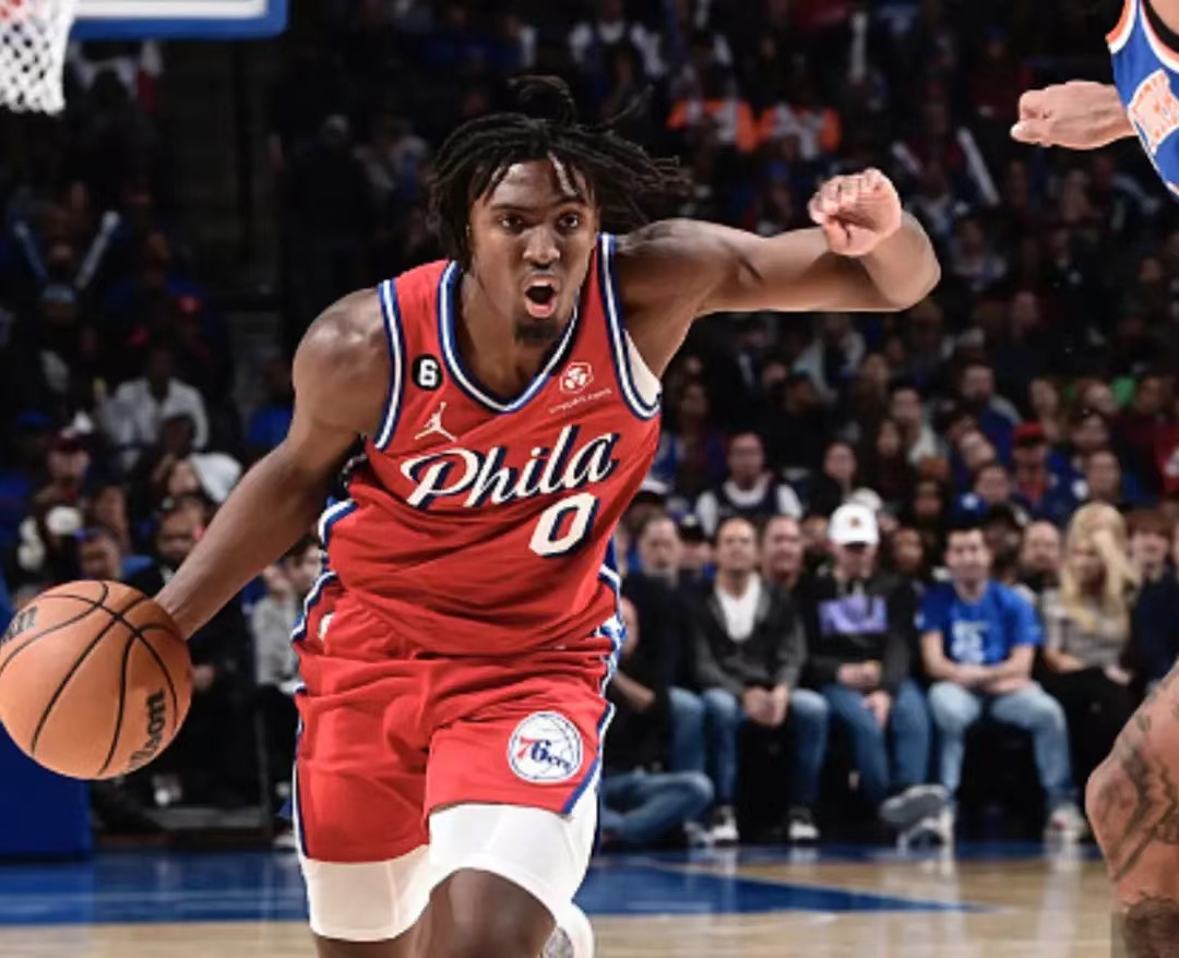 nba年輕中鋒排名（年輕有為！現役10位24歲以下球星：錫安僅排第五，第一場均36+8+8）
