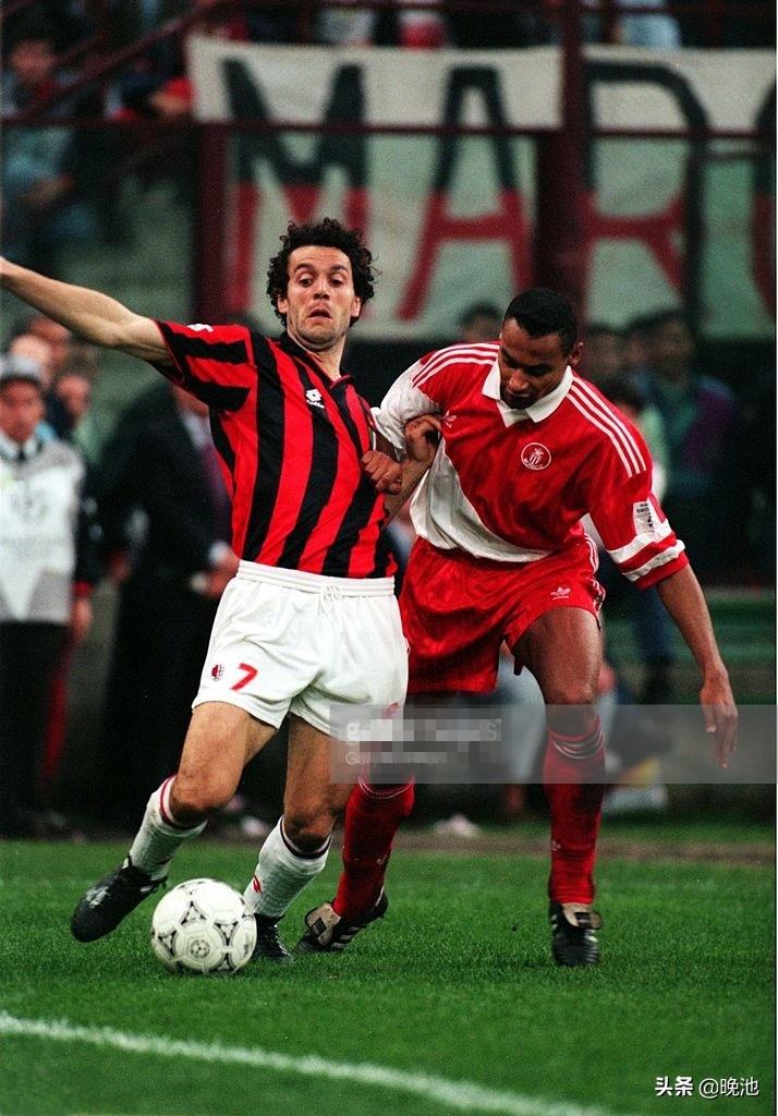 AC米兰队史上的今天：1994年3-0大胜摩纳哥，与巴萨会师欧冠决赛