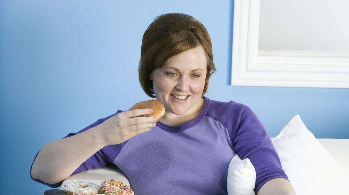 天生属于“易胖”体质的人，往往有这2个共同点，应该如何减肥？