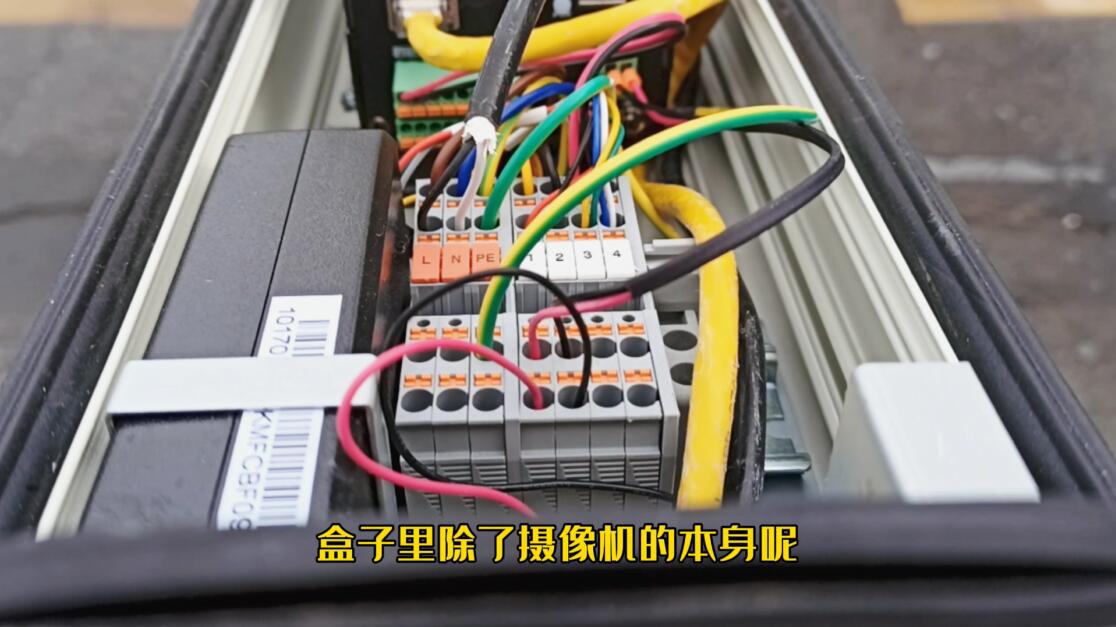 车牌识别摄像机和普通摄像机的区别，如何画车道线和触发线