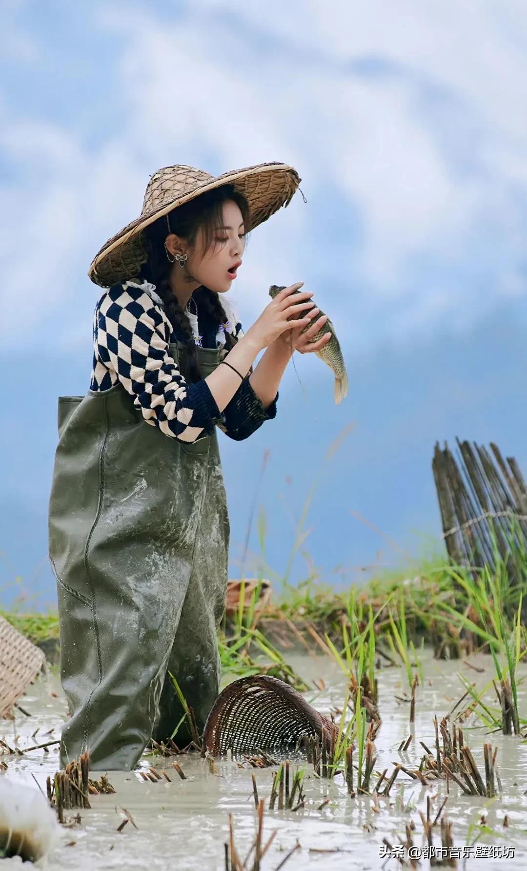 杨超越高清时尚穿搭美图壁纸