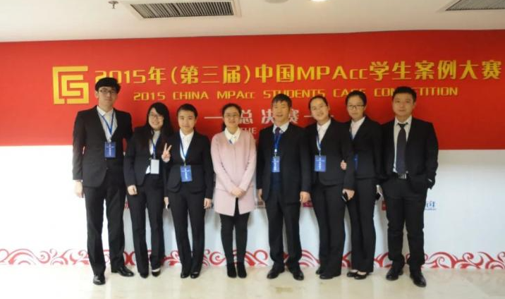 38岁辞职攻读博士，他斩获专业领域三大“最高奖”，如今任职于湖北高校！