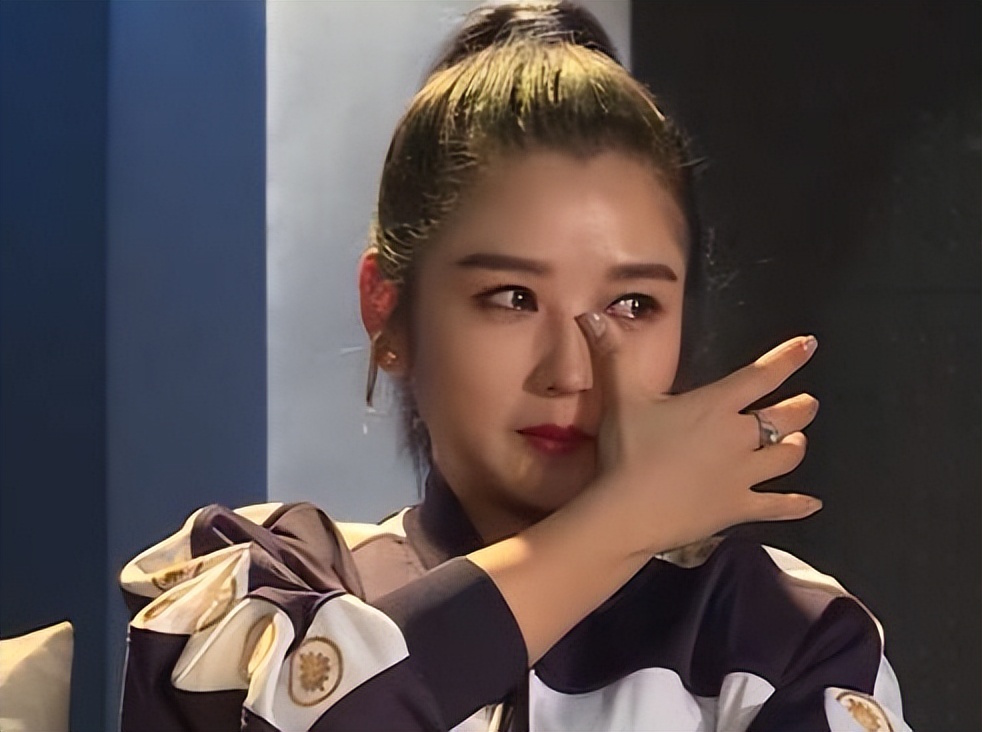 何洁赫子铭的婚姻互撕史：离婚前比烂，离婚后比惨