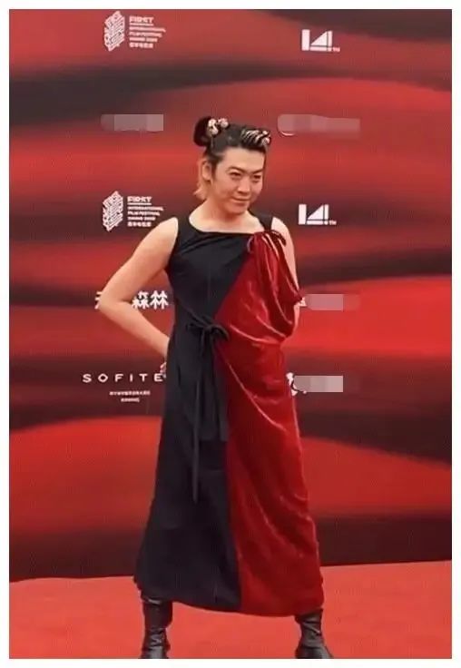 男明星在红毯上作的“怪”，穿丑衣、爱作妖，风头出尽