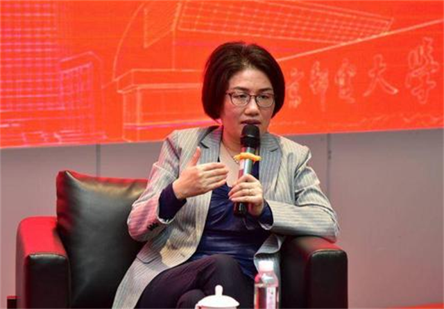 研究芯片15年，一年花任正非4亿，何庭波“备胎”转正后一骑绝尘