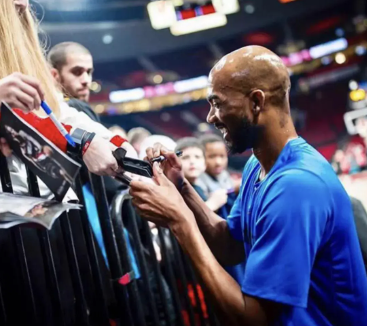 nba有哪些躺赢冠军(不投三分拿51分，还躺赢一个冠军，靠笑容和“防哈登”出名)