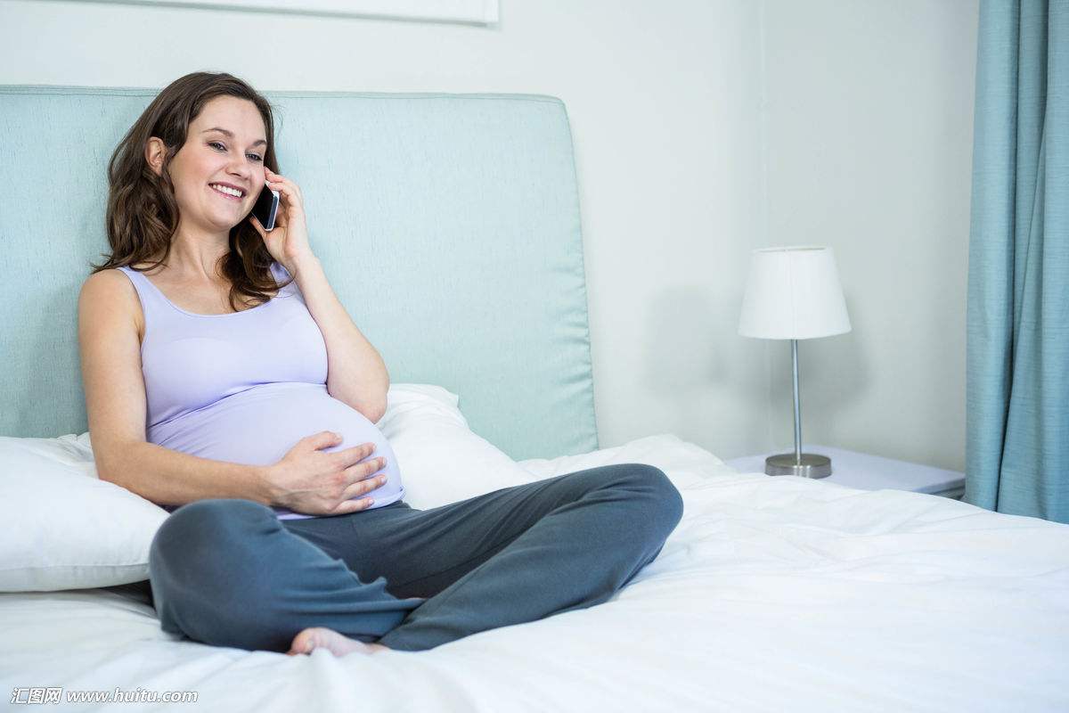 顺产运动什么时候开始做(孕妇孕期坚持这些运动，可以为分娩做准备，对产后恢复也更有利)