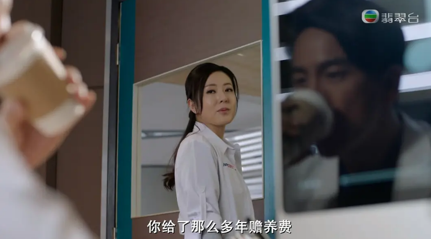 《白色强人2》今晚开播，三视帝两视后坐镇，真正的港剧王牌来了