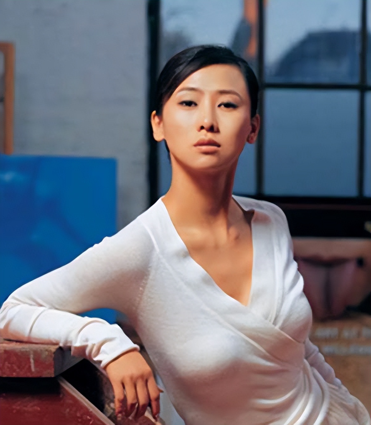 翁虹:从小学舞蹈,却靠拍电影成名,"女神"嫁给了爱情!