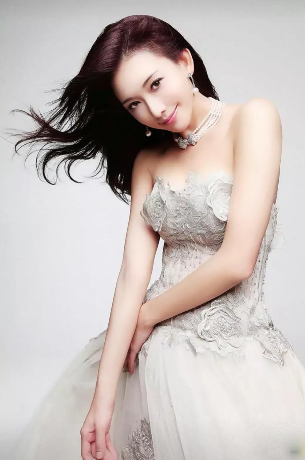 民国女神林志玲