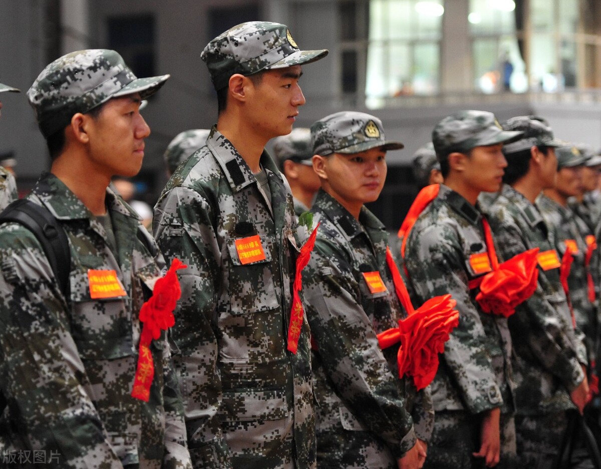 广西百色学院的大四学生，想去部队长期发展，有哪些好的方式？