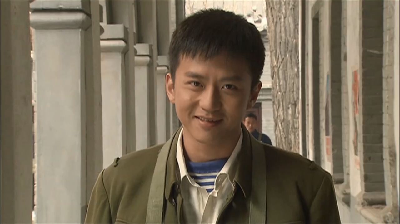 正剧耍帅、喜剧抽搐，连表情都管不住，他们怎么混成的当红明星？