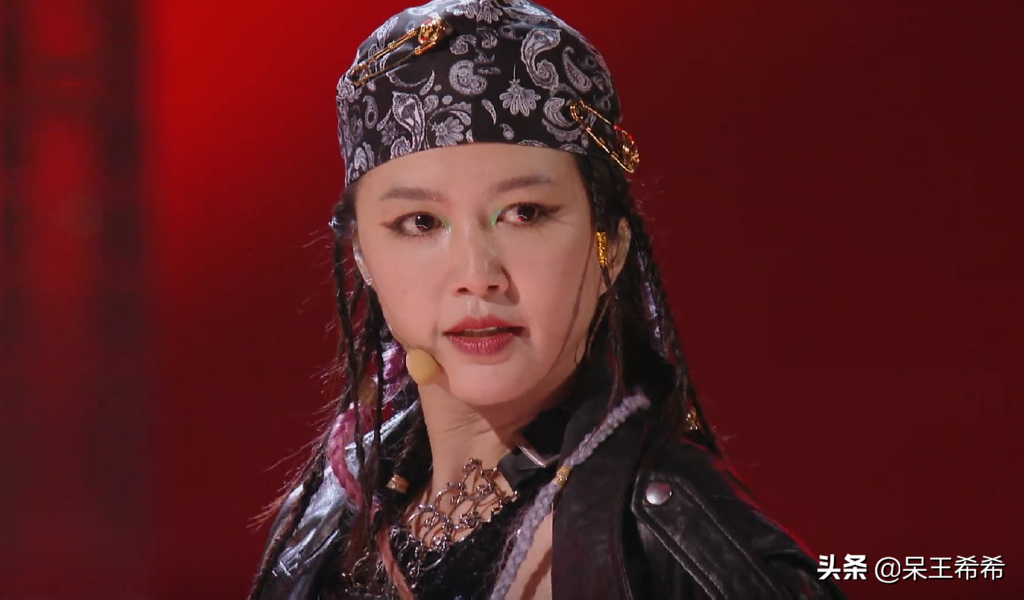 《乘风破浪的姐姐》四公：成功的舞台，不成功的选曲