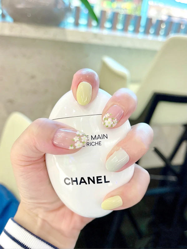 谷爱凌五环美甲太美了,其实这些美甲也挺美