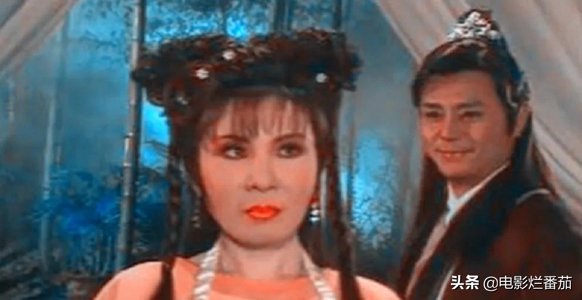 被全网骂了二十多年的西门大妈，与男神演亲密戏，黯然退圈之谜