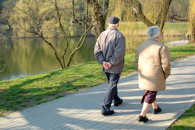 生命在于运动还是静养？提醒：中老年人运动，4个误区别犯