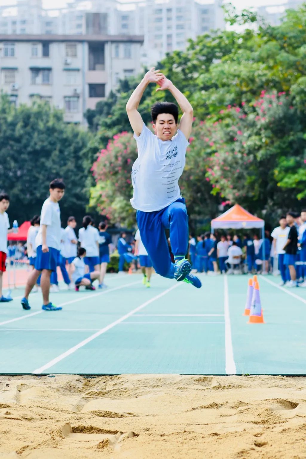 广州市西关外国语学校:孩子成长的家园