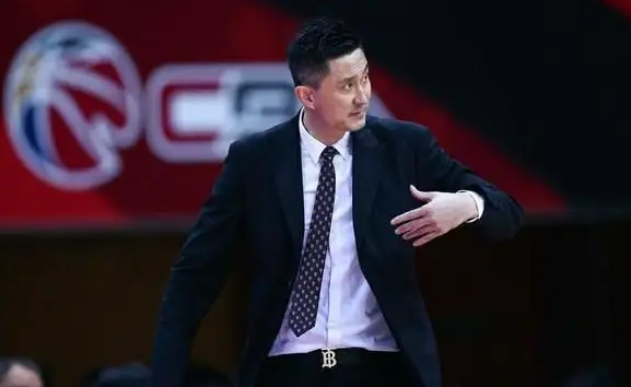 cba杜峰球队在哪里（杜锋离开中国男篮！重返广东宏远，球队面目全非，能否证明自己）