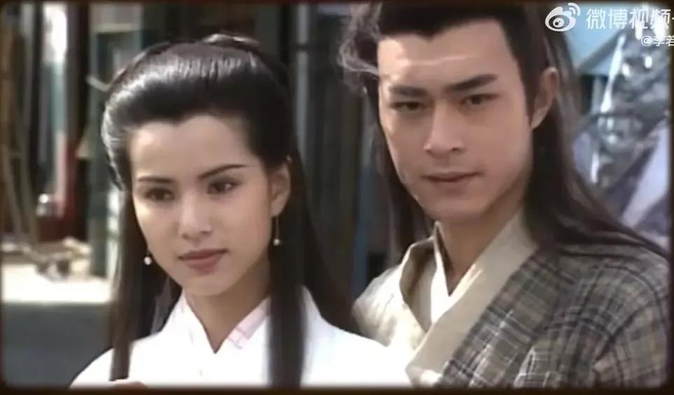 这是最经典的杨过和小龙女了吧