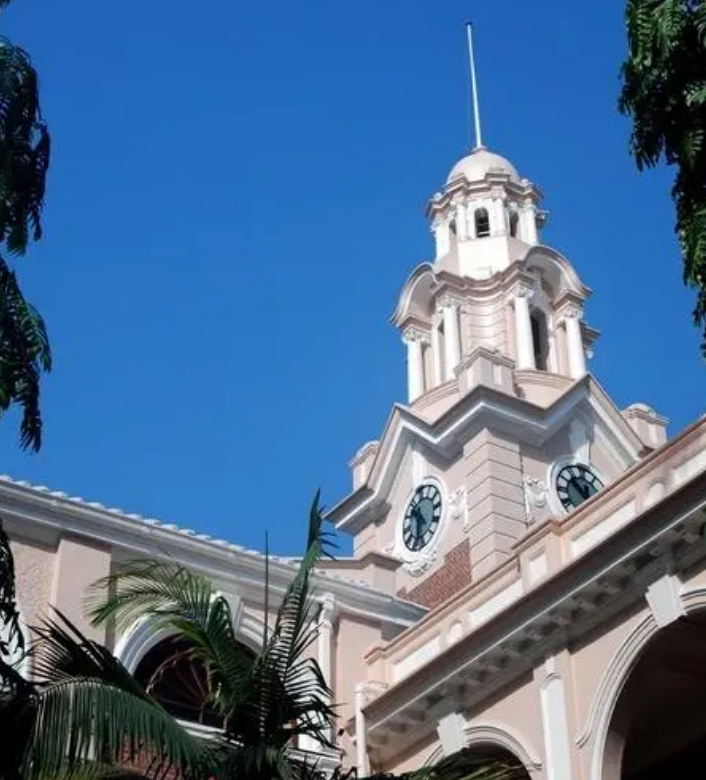 保洁员一生只会写5个字，82岁被授予院士称号，成为香港大学之宝