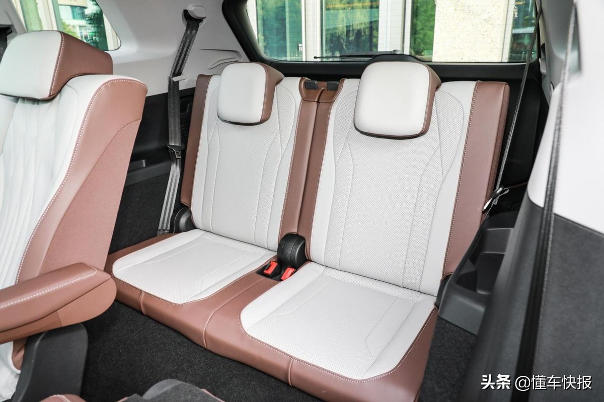 满足全家出行的纯电大块头，上汽大众ID.6 X都有哪些亮点？