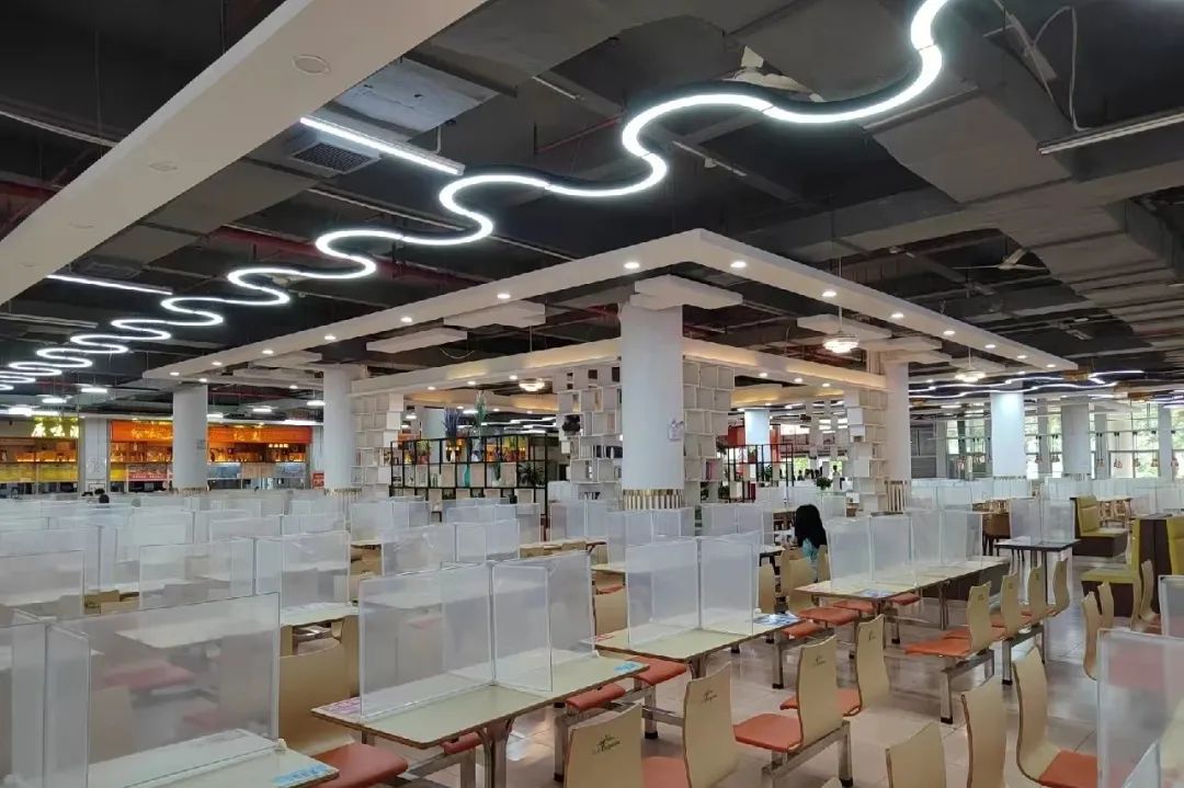 第二食堂02南海校区(工商学部)来到广东理工每天都是被美食治愈的一天