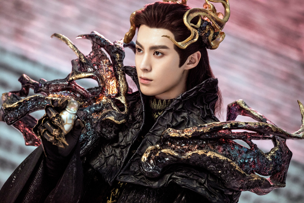 之前有网友统整过男演员在古装剧中的原音比率,王鹤棣主演过《将夜2》