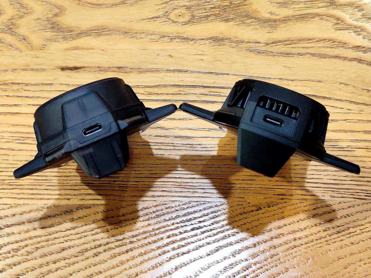 新旧两款对比，新红魔涡轮散热背夹效果更冷、更酷炫