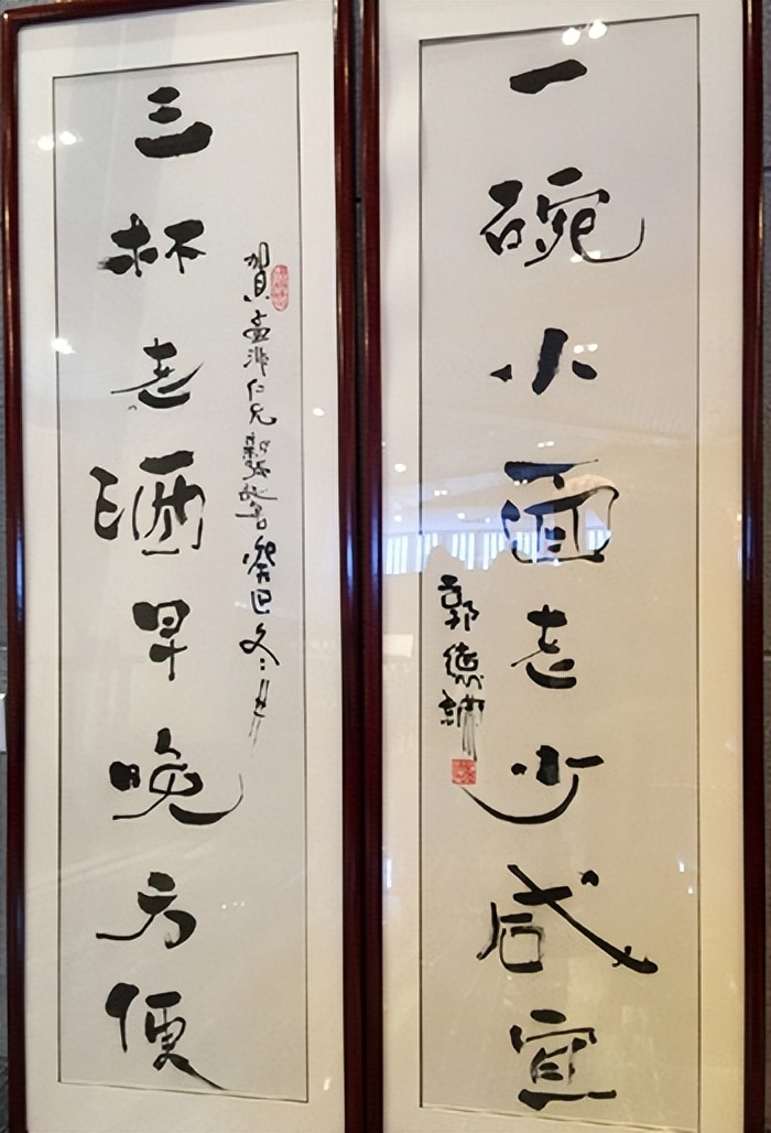 4元成本卖上千，一盘毛肚380，这些明星坑起粉丝来真不手软