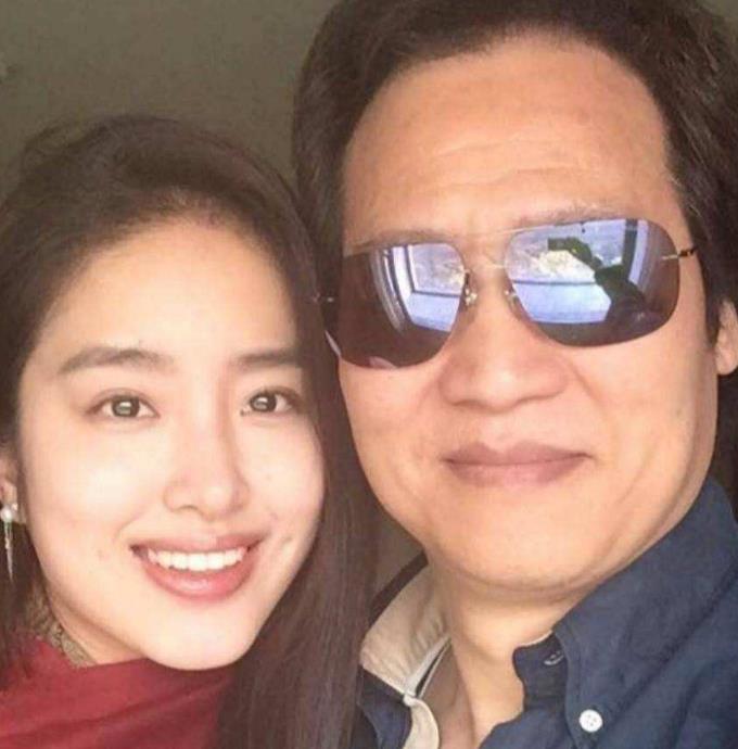 (图17)杨采钰 陈金飞要不然在这个圈子里,长相出众的多了去了,为什么