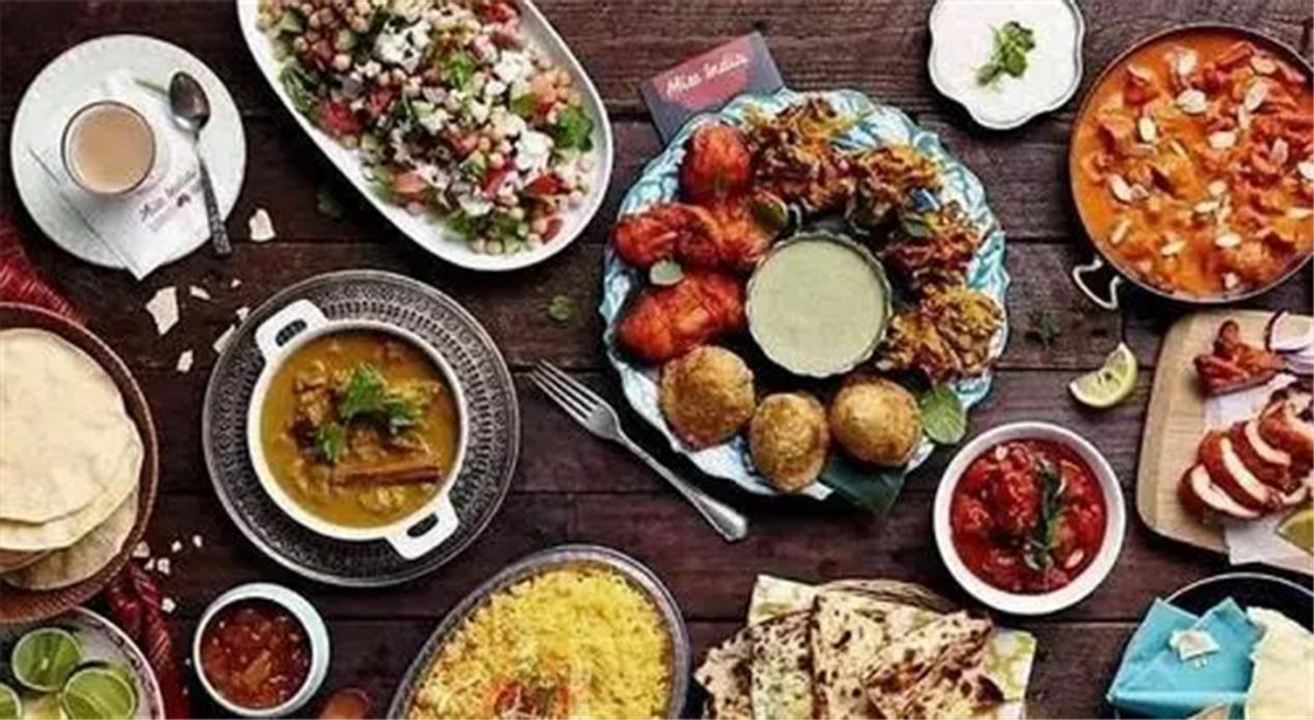 中国厨师小伙苦追印度女星，9年的坚持，终于抱得美人归