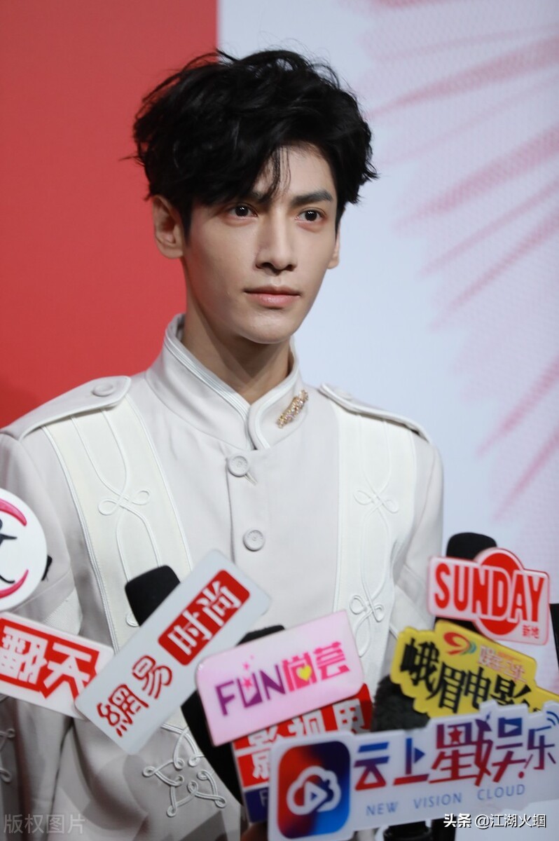 八卦：任嘉伦 谭松韵 金晨 杨紫 娜扎 蓝盈莹 林更新 彭于晏 罗云熙 刘亦菲