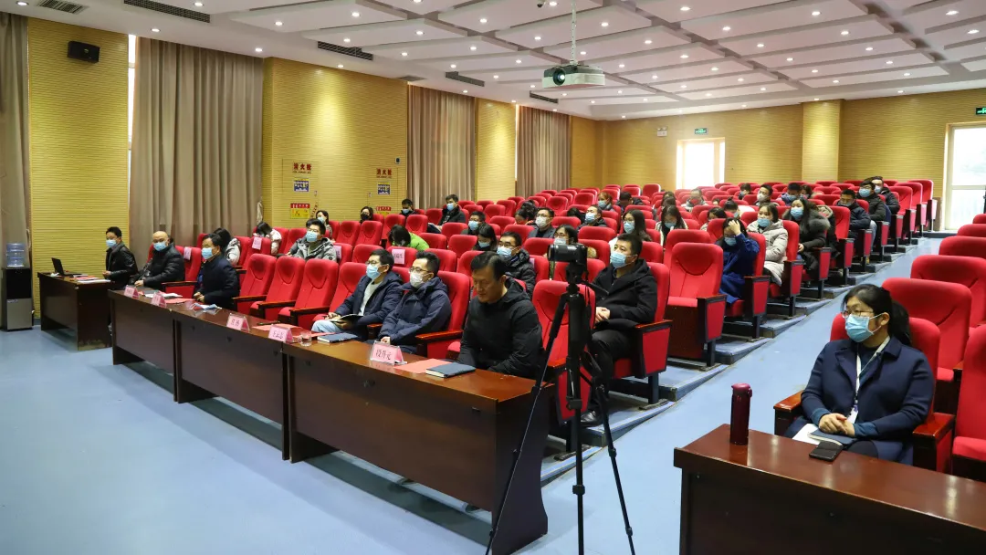 行而不辍，未来可期 | 我校召开2021—2022学年第一学期述职大会
