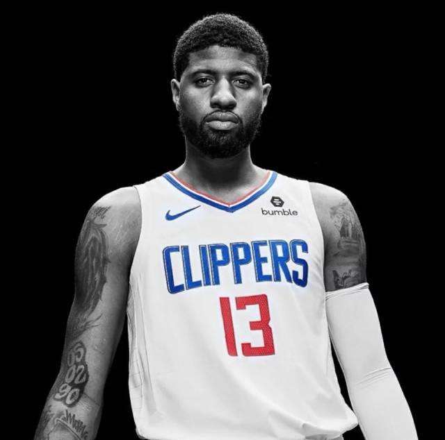 NBA各球隊最佳小前鋒（NBA現役最強小前鋒：詹姆斯只排第三！第二被譽為當代奧尼爾）
