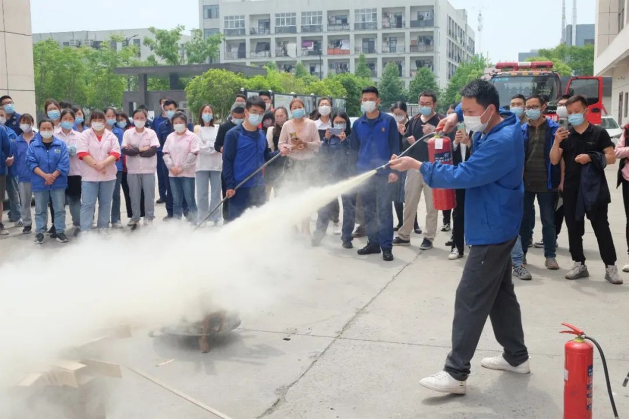 大云镇安监办在福气多举办企业安全生产培训