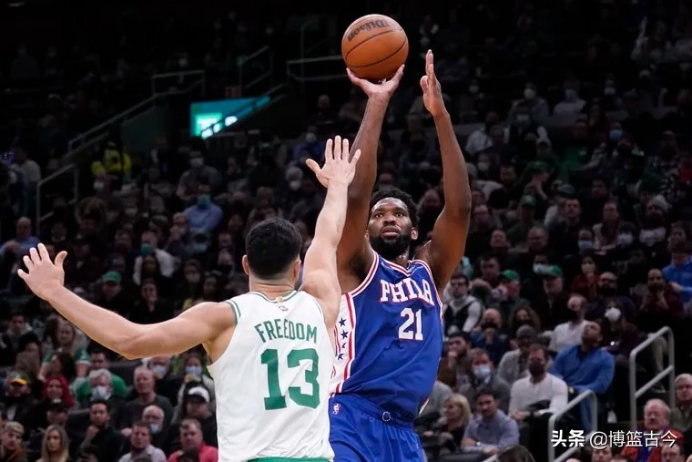 騰訊為什么復播凱爾特人（凱爾特人勢頭太猛，騰訊和咪咕轉播NBA受影響，如何選擇成難題）