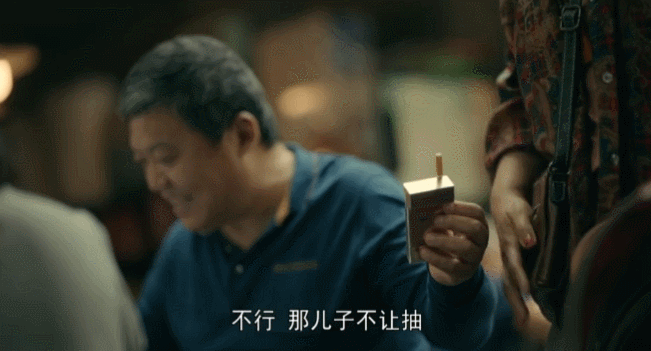 老戏骨火出圈，李勤勤在《亲爱的小孩》中的表演，凭什么这么豪横