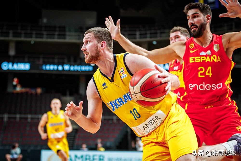 男篮世预赛：西班牙77-76险胜乌克兰，米哈伊柳克表现低迷
