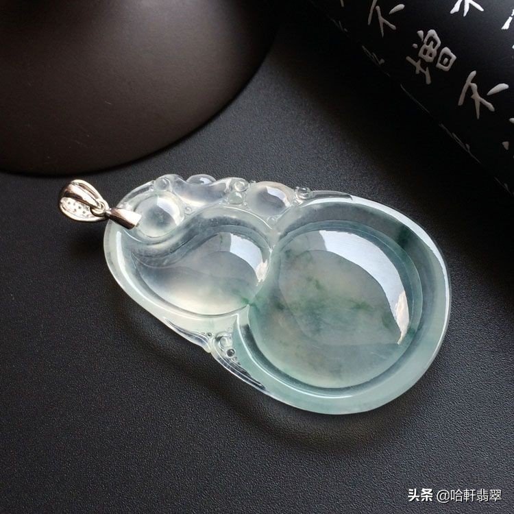 1分钟让你学会什么是翡翠的「种水」？