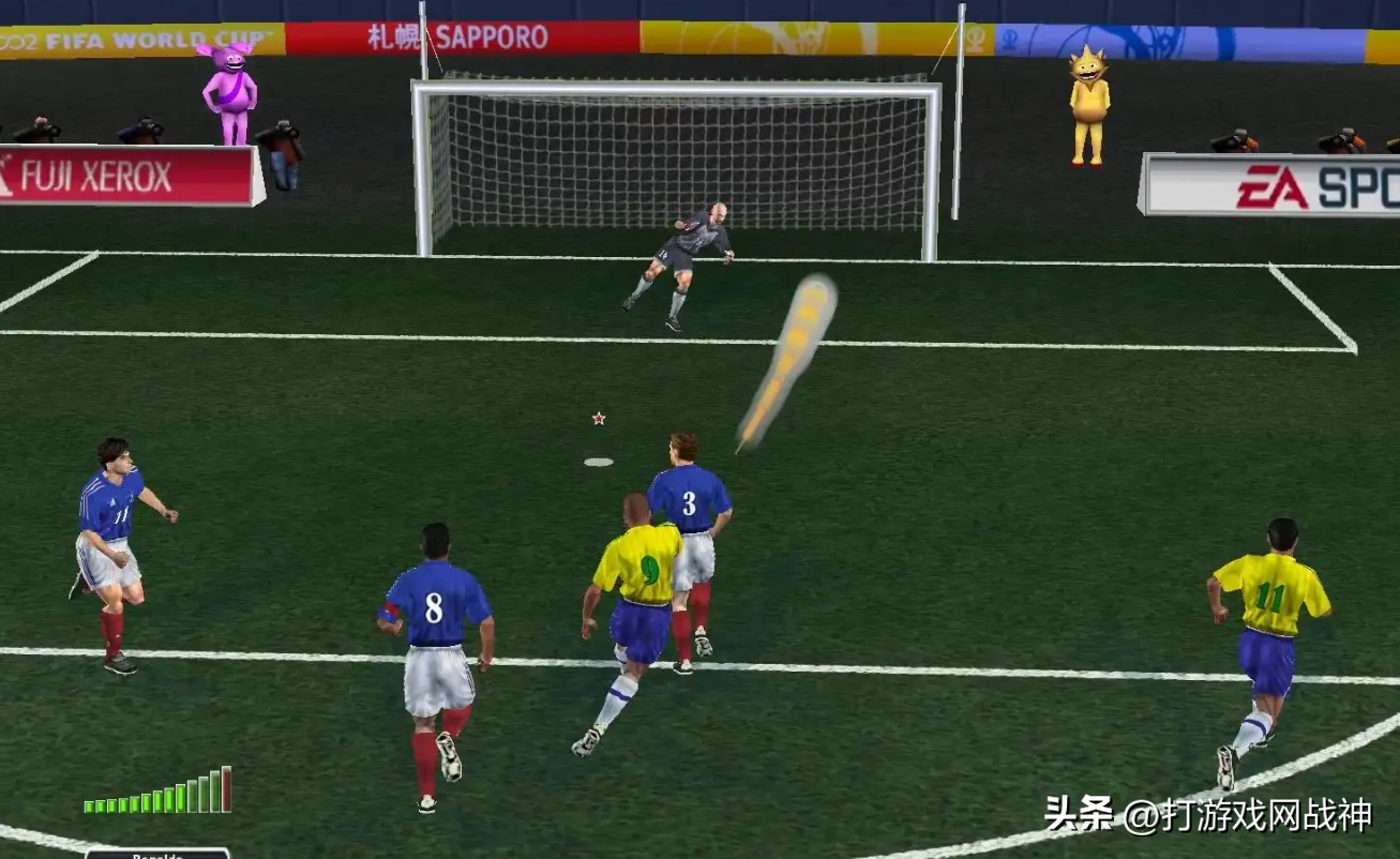 fifa2002世界杯闪退(老游戏回忆录：FIFA2002捧起大力神杯，中国队夺冠了)