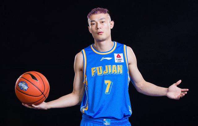 cba汤杰岳阳哪里人(汤杰的故事：CBA速度最快的男人，无缘NBA，将成为广东队的救星)