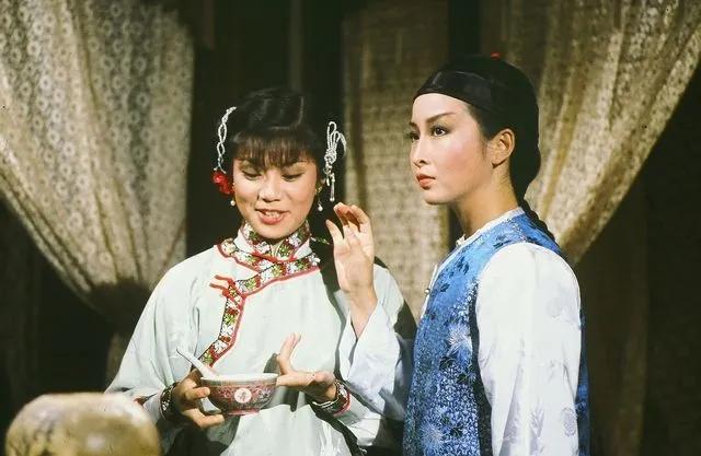 港剧经典《侠女十三妹》黄杏秀、翁美玲版