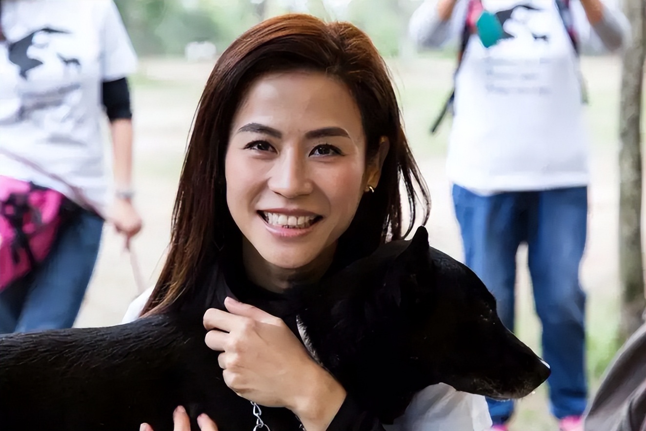 明明get不到，却被夸上天的10位女星，是谁的审美有问题？