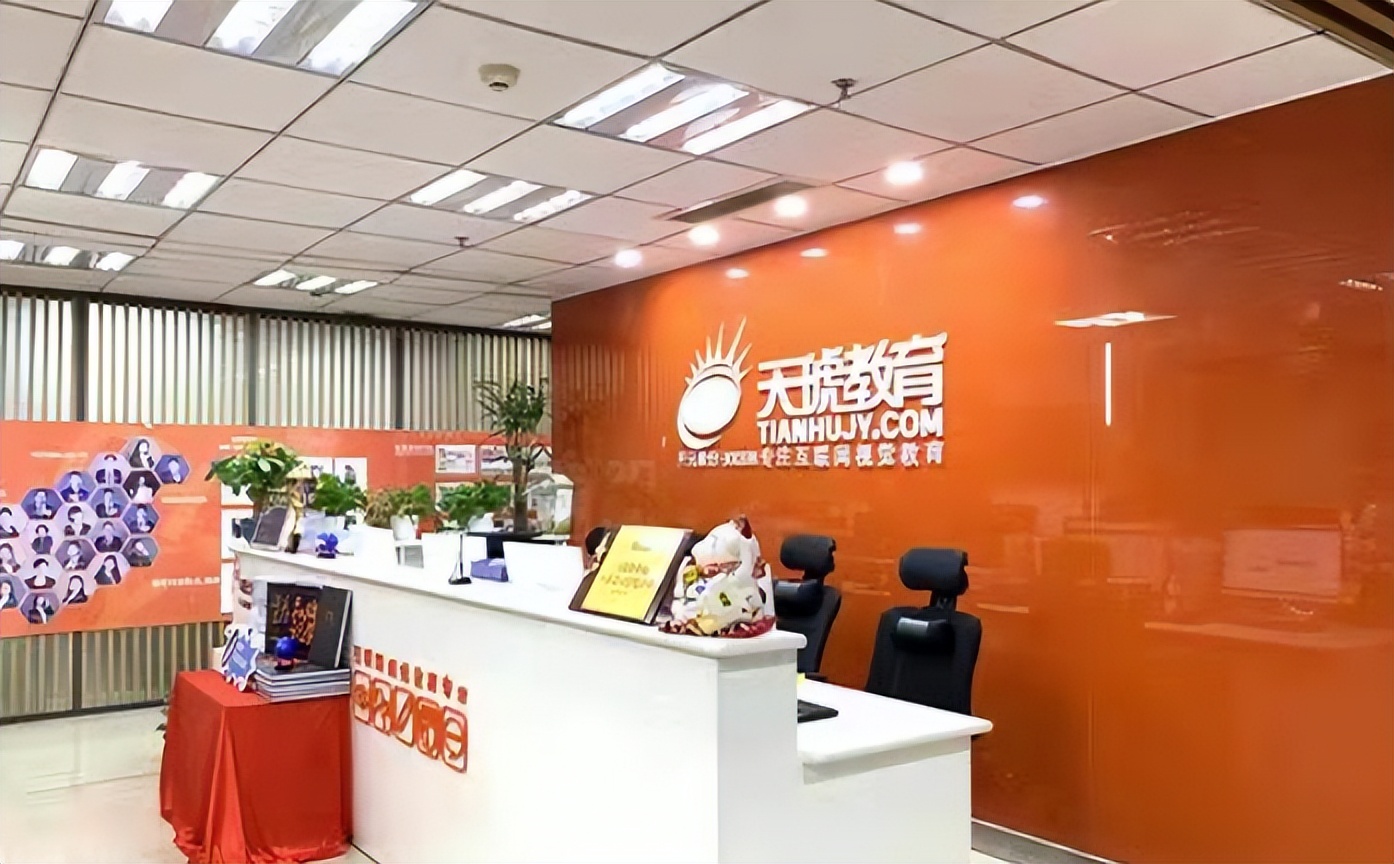 大中小学“暑假时间”公布，最长假期52天，学生心里乐开了花